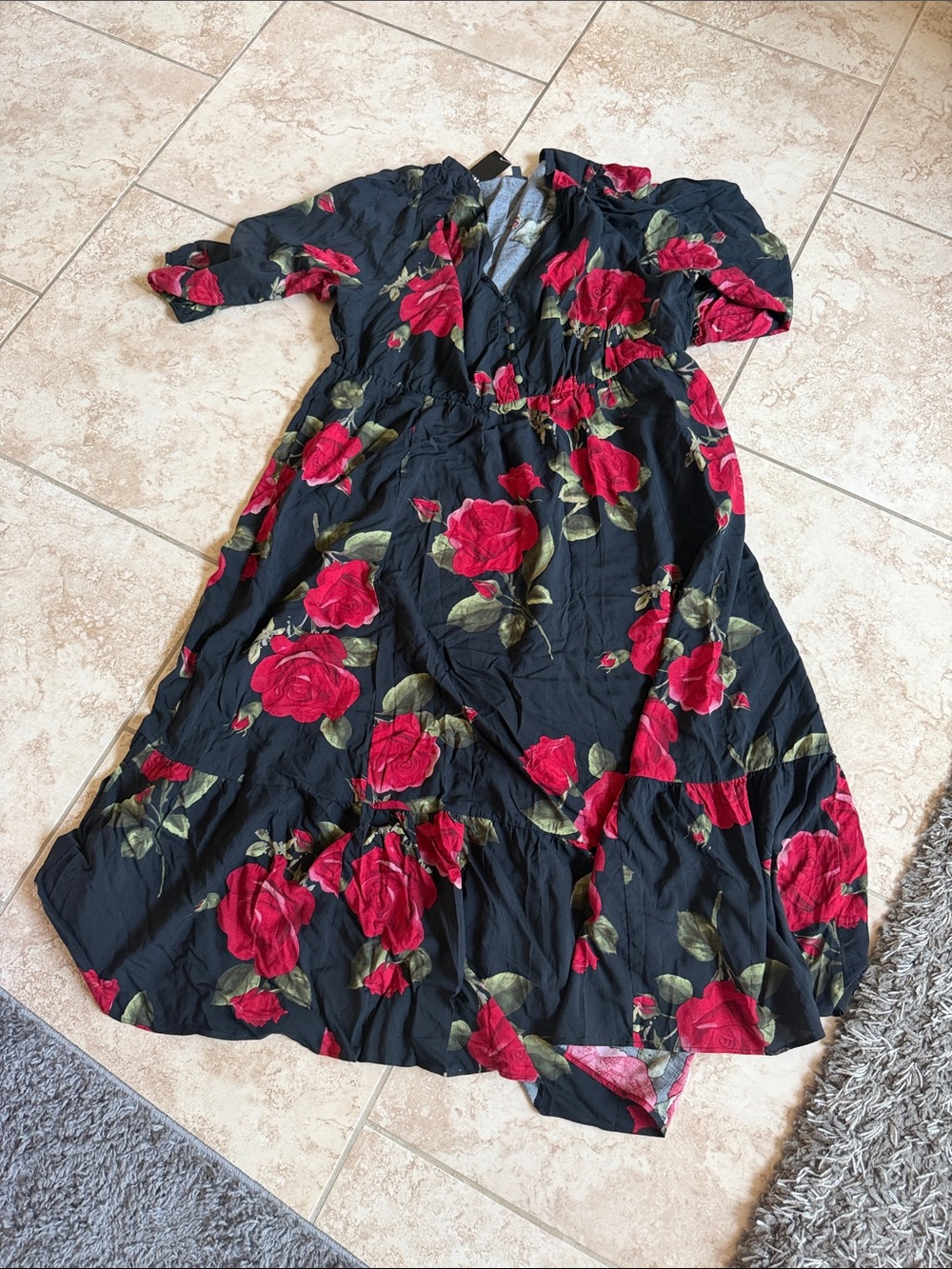 NWT Torrid roses dress in size 3